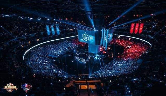 教练组在轮 教练组在轮